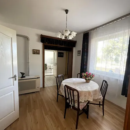 Margareta Apartmanhaz *