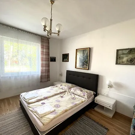 Margareta Apartmanhaz * Balatonboglár