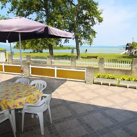 Apartment Margareta Apartmanhaz Balatonboglar
