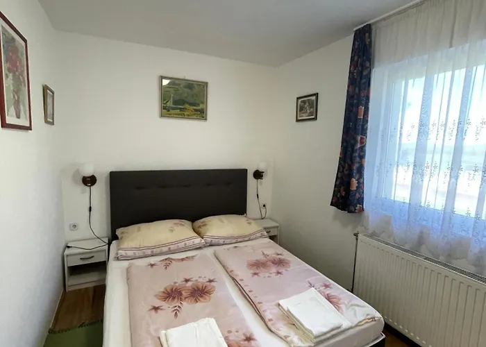 Margareta Apartmanhaz Balatonboglár