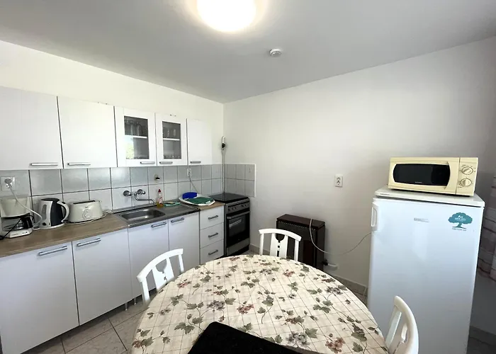 Daire Margareta Apartmanhaz Balatonboglár