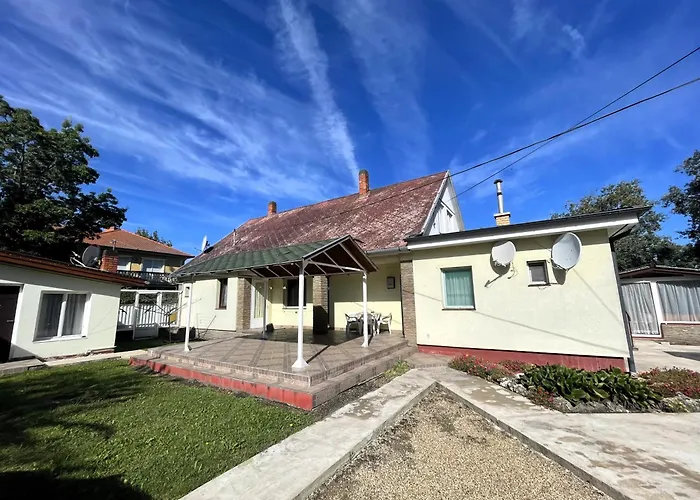 Margareta Apartmanhaz *